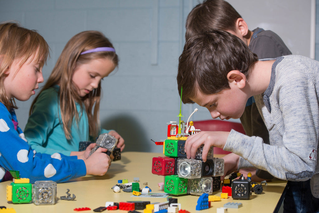 Ready2STEM - Cubelets - Motivated Makers